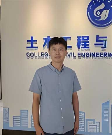 道路材料与结构研究专家-单景松